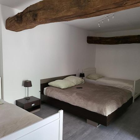 Gite "Chez Elena" Cairon Bagian luar foto