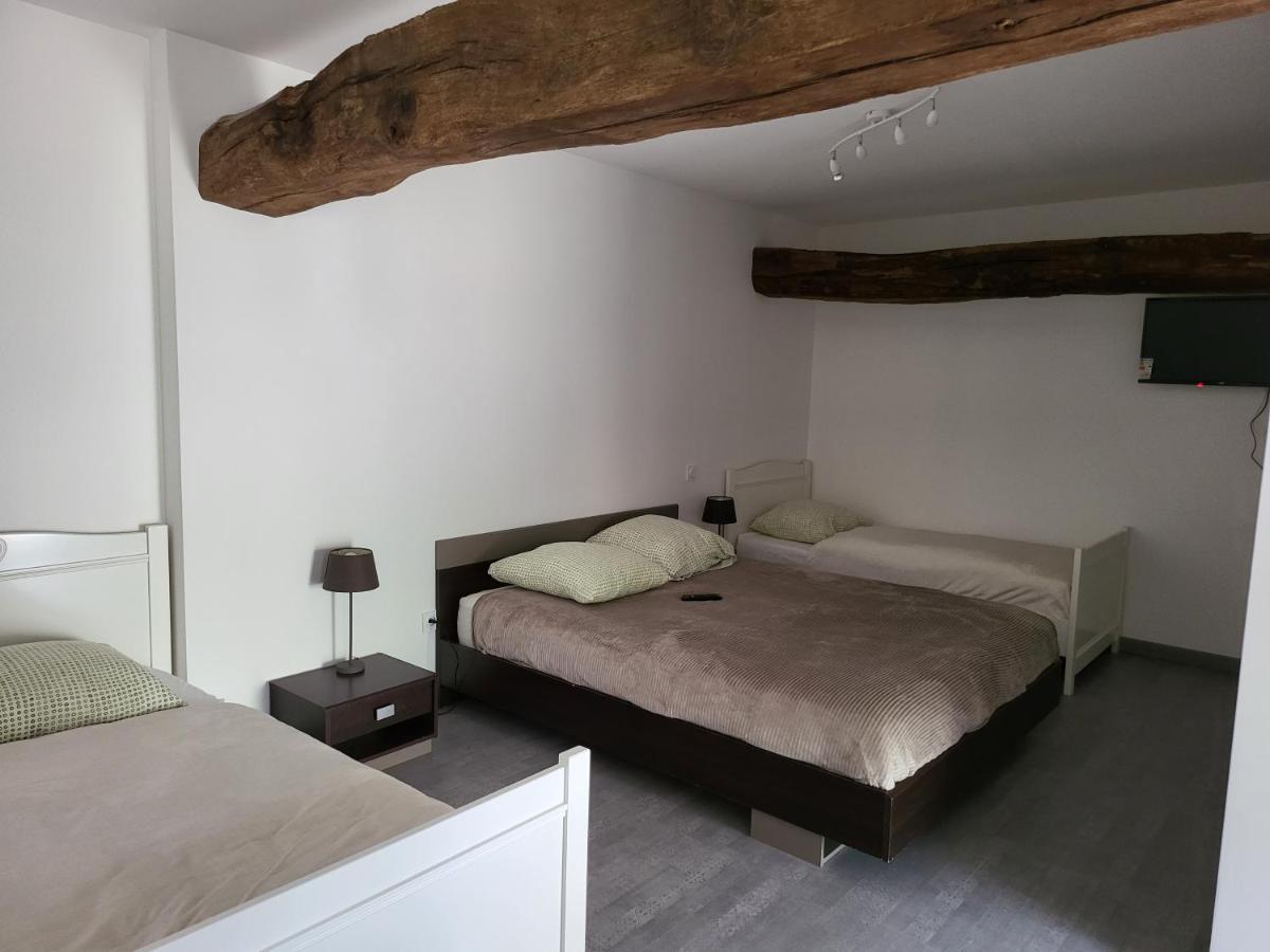 Gite "Chez Elena" Cairon Bagian luar foto